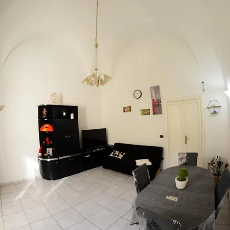 Origini - With Private Garden Apartment *